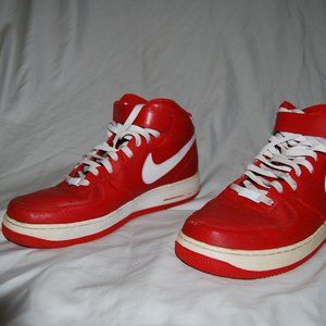 Nike Air Force 1 - Red